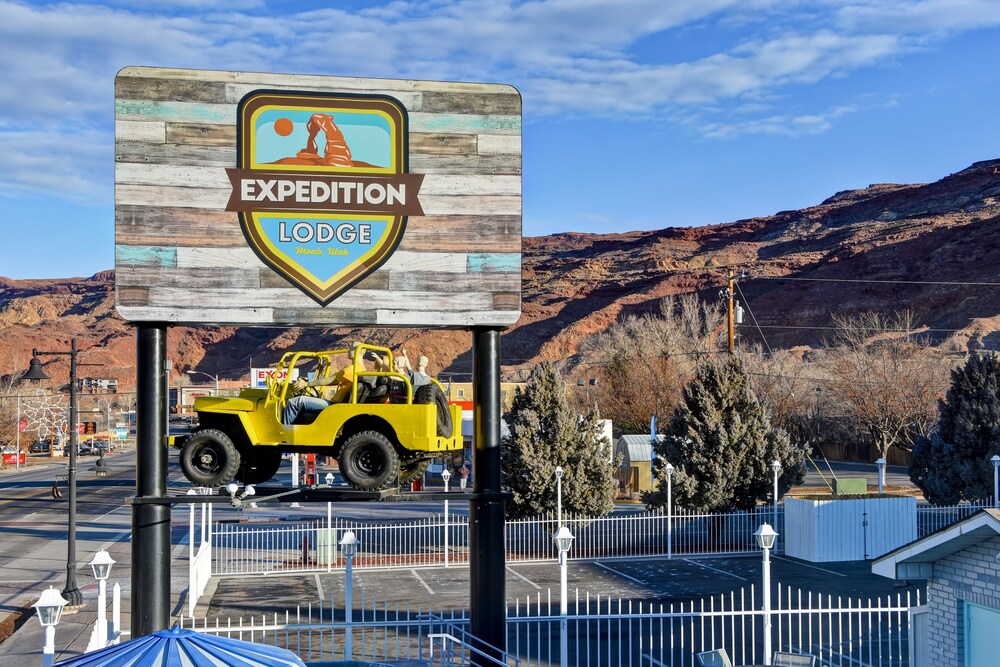 Expedition Lodge 3/62
