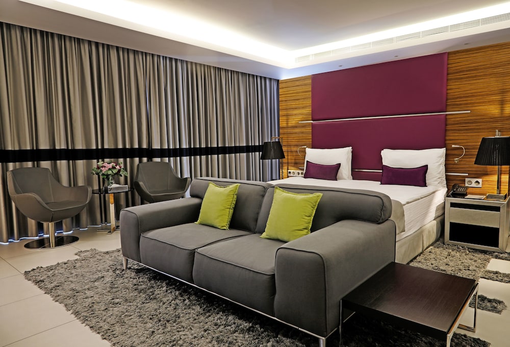 Warwick Stone 55 Hotel Beirut 13/41