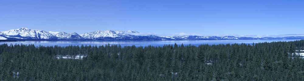 Golden Nugget Lake Tahoe Hotel & Casino in STATELINE - NV