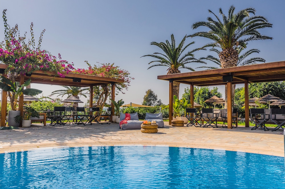 Alion Beach Hotel 3/70