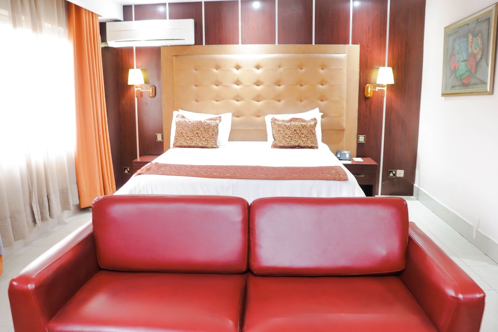 GOLDEN TULIP PORT HARCOURT 68/81