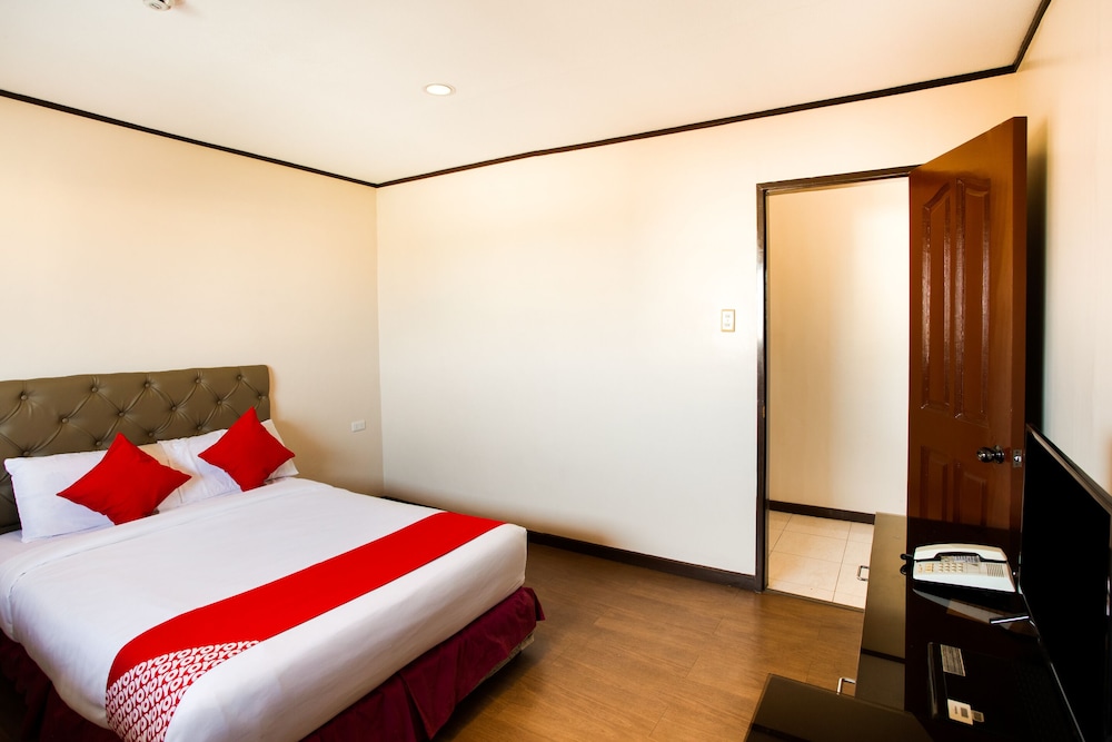 Humberto's Hotel 11/53