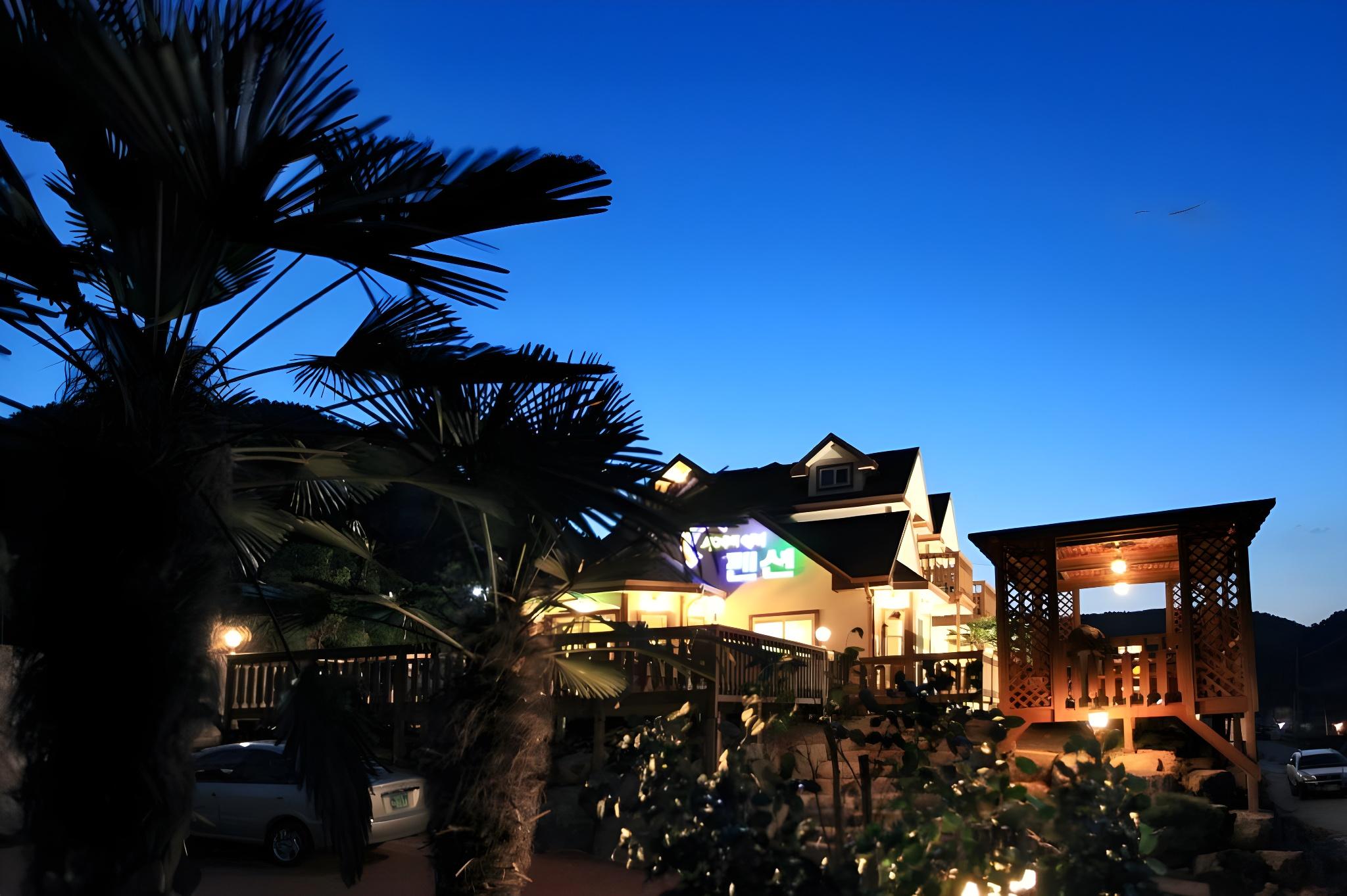 Namhae Rainbow Hill Pension 9/23