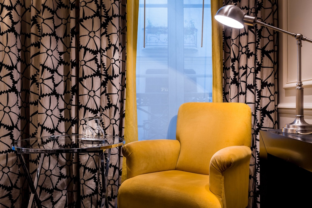 Grand Hotel de L Univers Paris Saint Germain 42/52