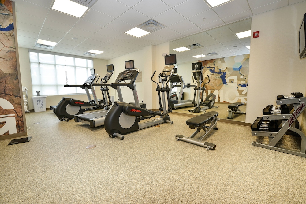 SpringHill Suites by Marriott Grand Forks 18/35
