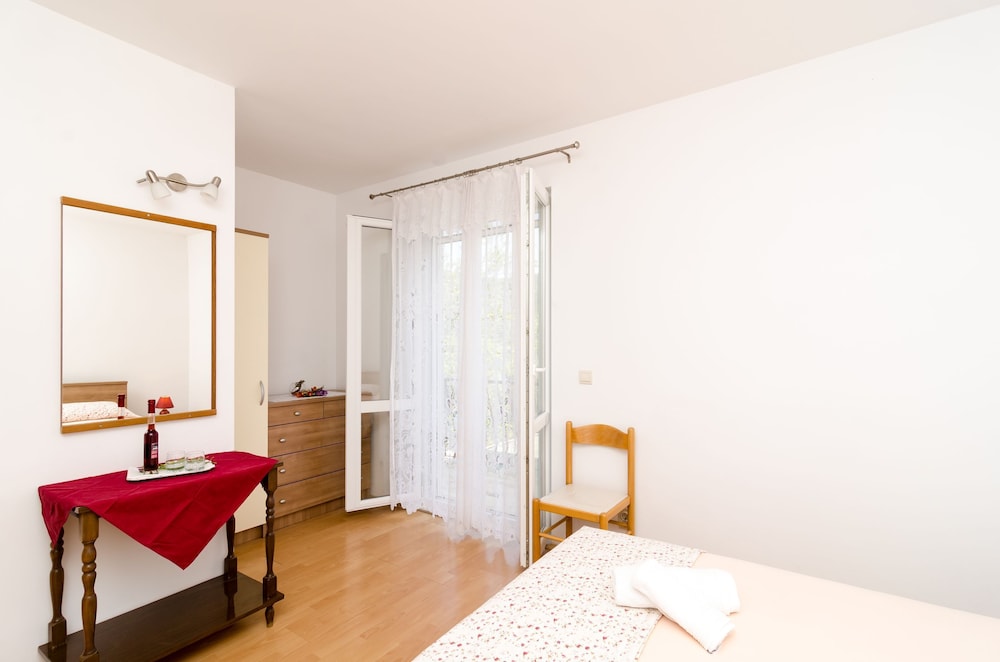 Rooms Karla 17/50