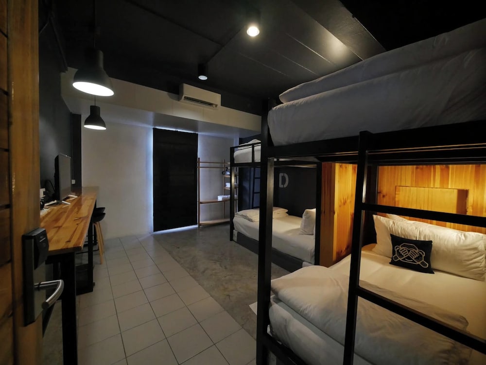 Blu Monkey Hub and Hotel Suratthani 29/50