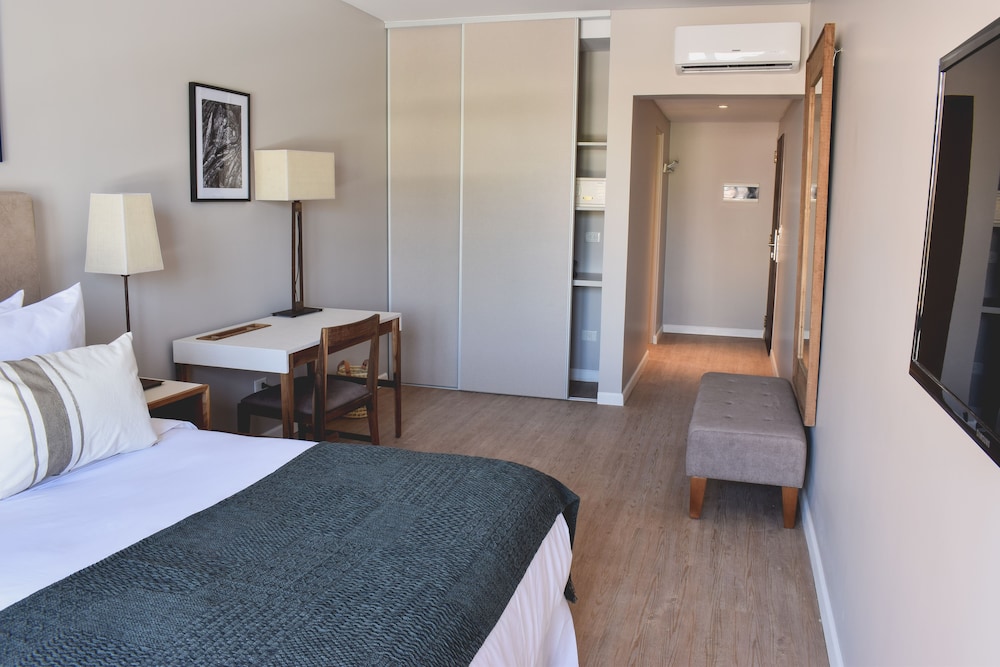 Cyan Soho Neuquen Hotel 11/65