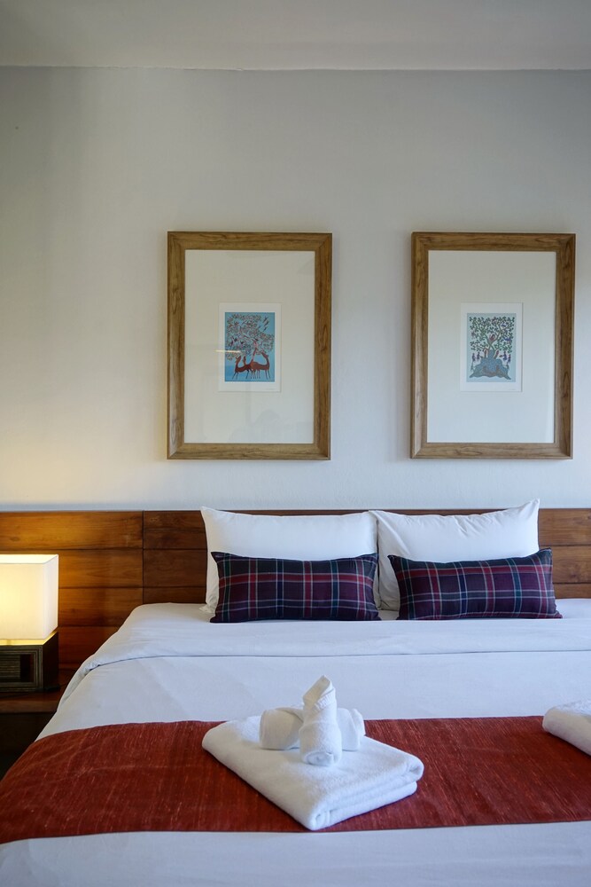 Yoma Hotel 10/69