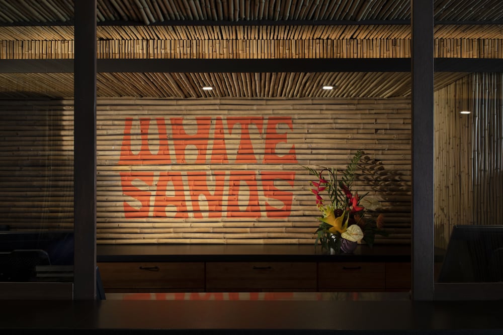 White Sands Hotel 43/81