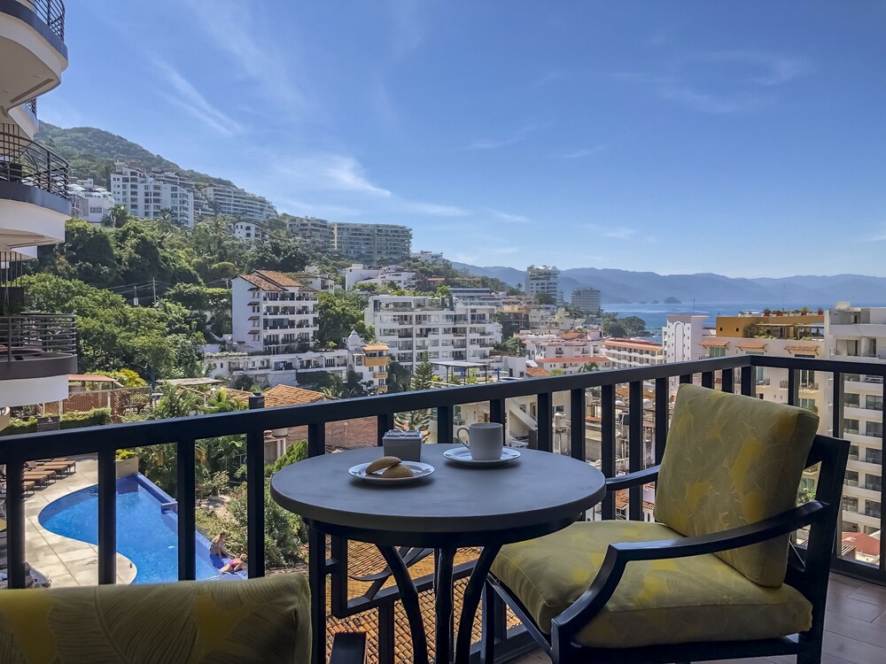 Pinnacle Resorts 179 - Adults Only 32/49
