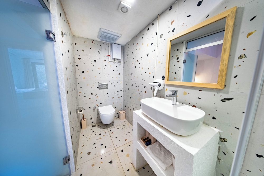 Thanos Hotel 46/50