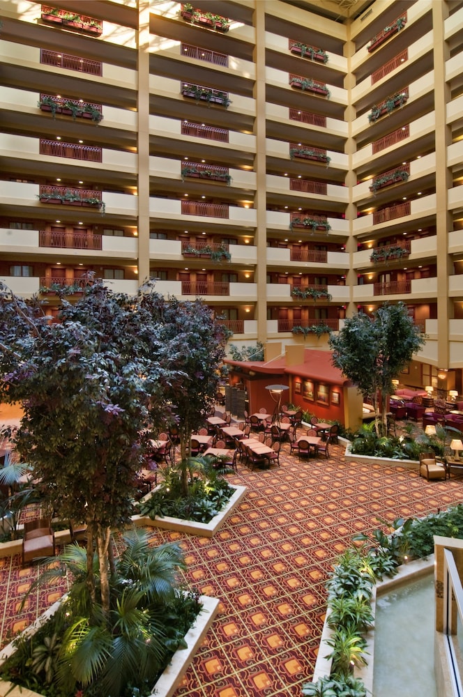 Embassy Suites by Hilton Hampton Convention Center 6/46