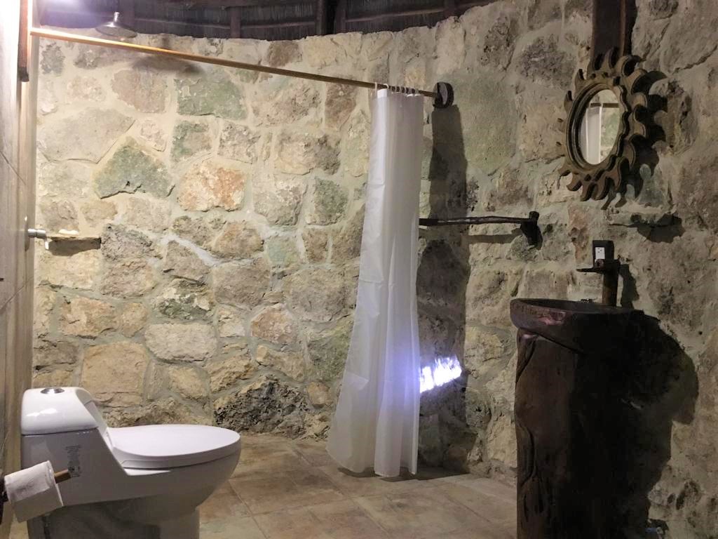 Aldea Maya-Ha Cabanas con Cenotes 52/55