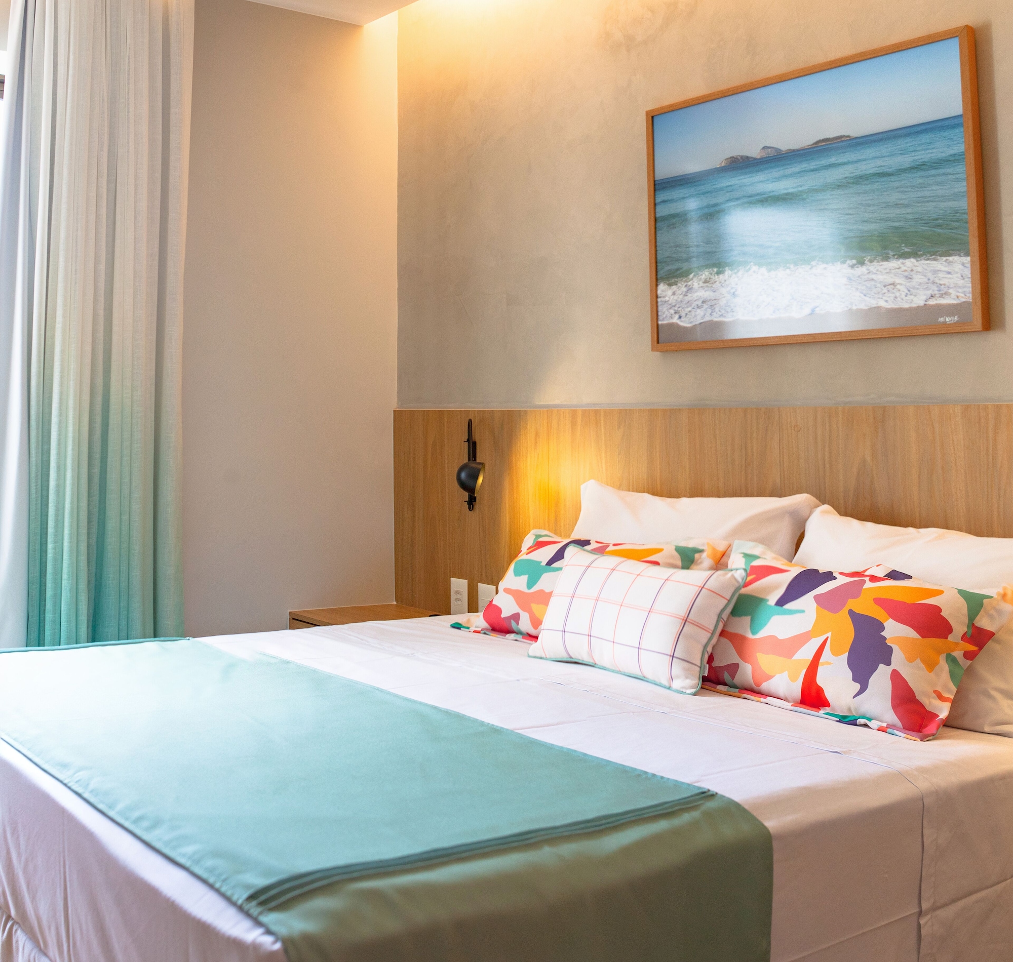 SUPERIOR, DOUBLE BED