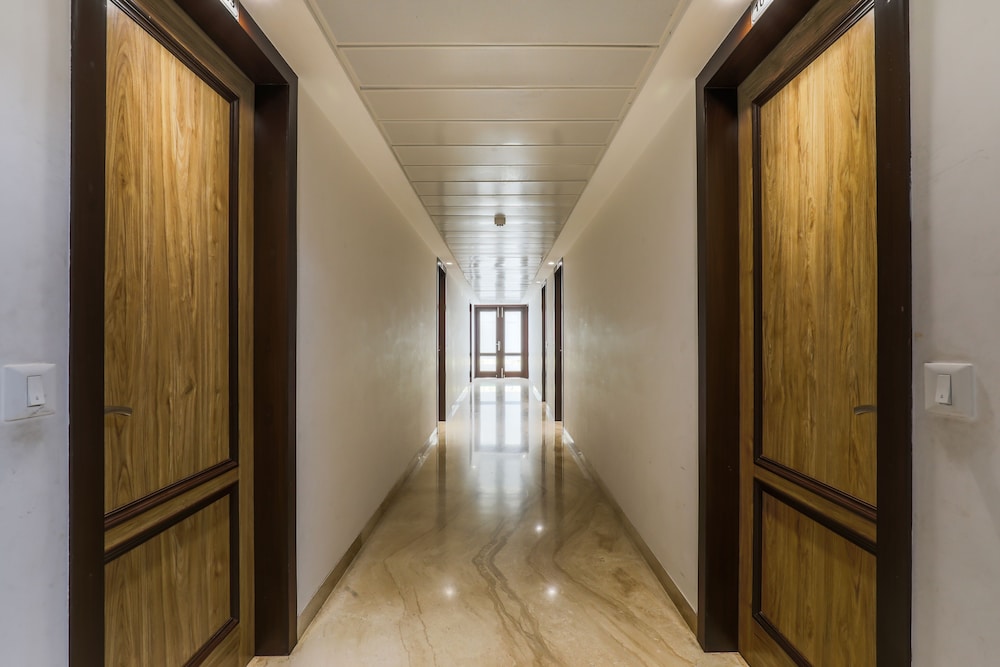 Fabhotel Sapphire Inn Mansarovar 25/50