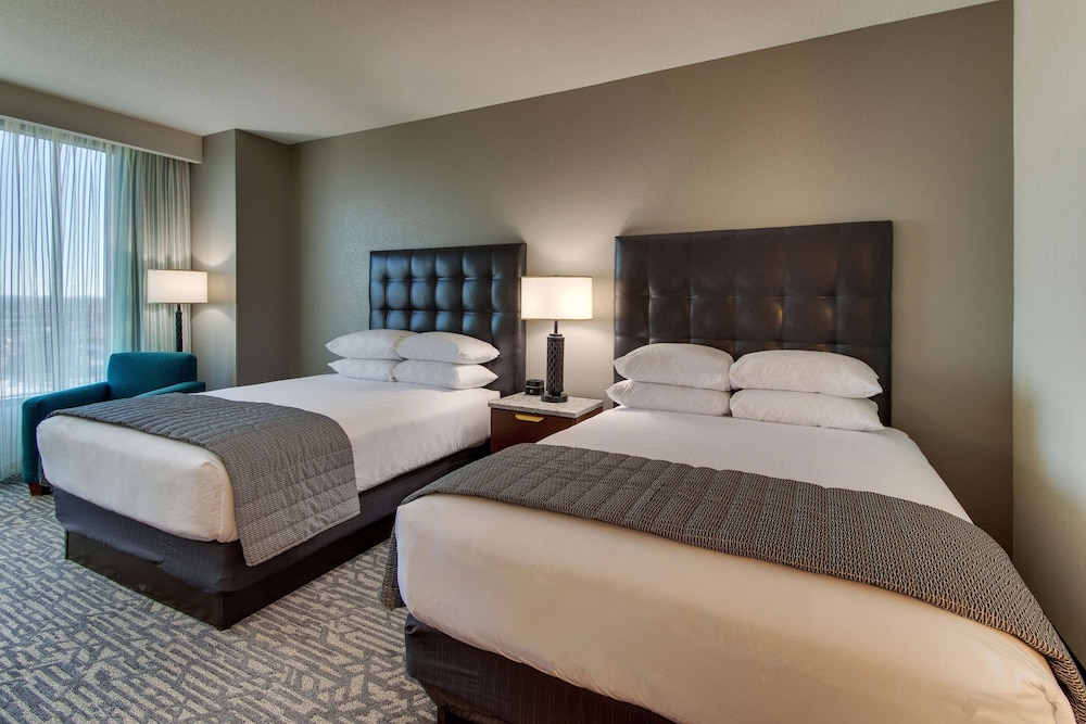 Drury Plaza Hotel Nashville Downtown 11/50
