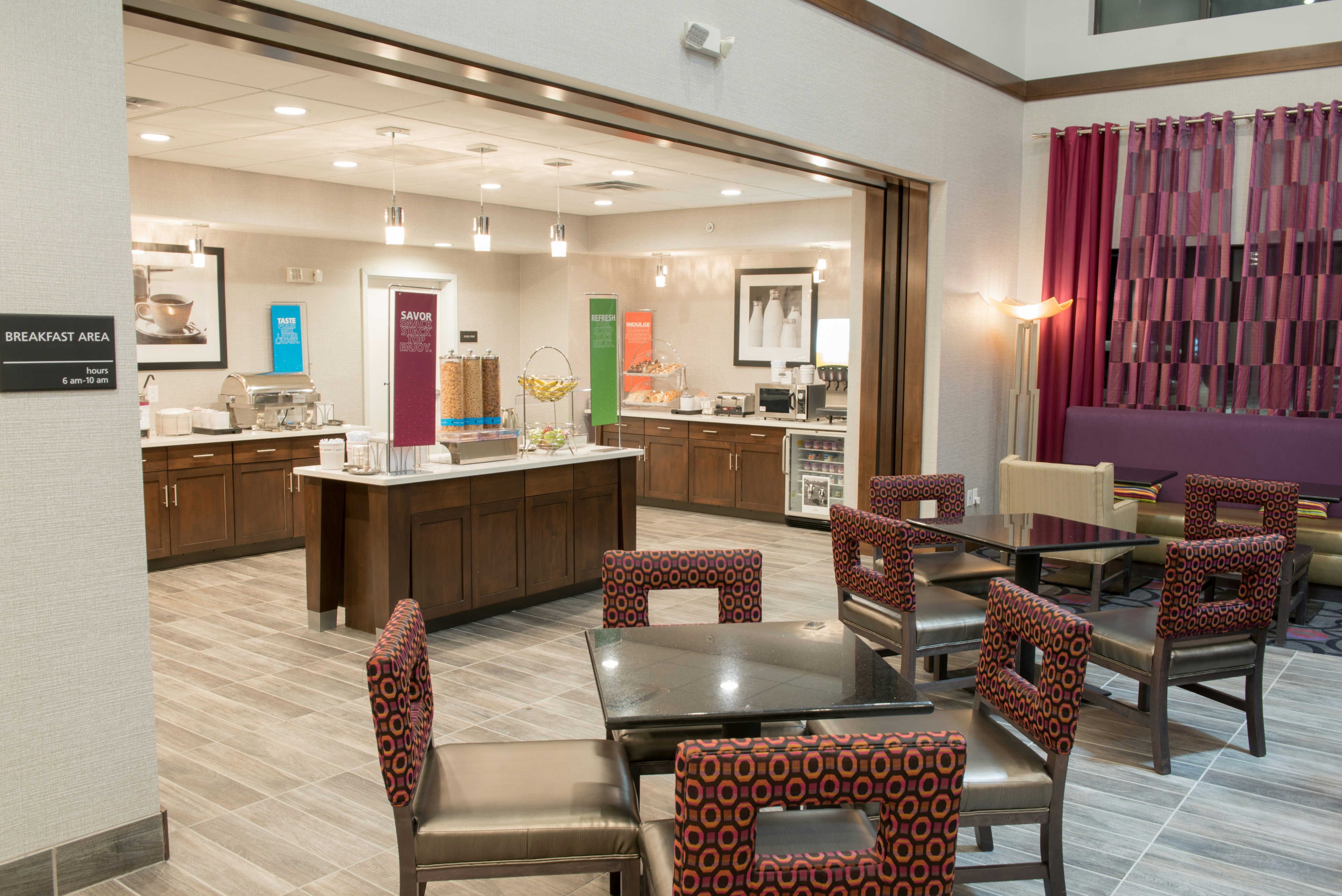 Hampton Inn & Suites Bay City, MI 38/51