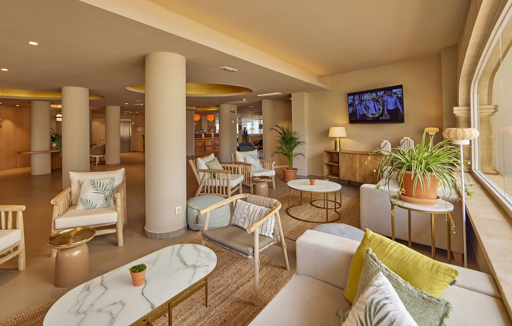 Universal Hotel Cabo Blanco Adults Only 39/75