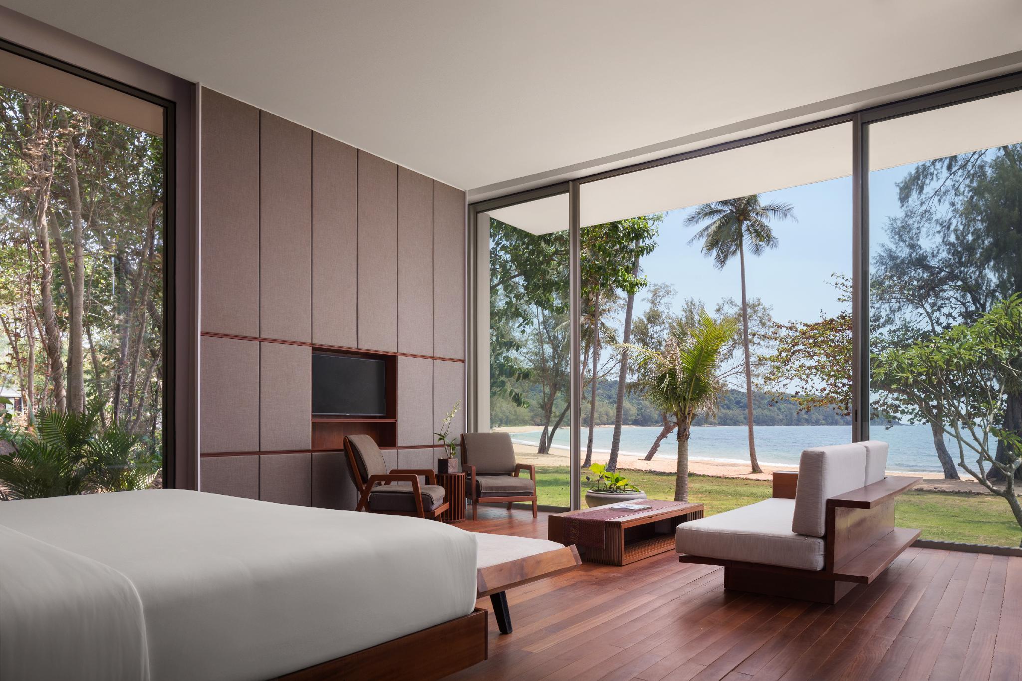 4 Bedrooms, Pool, Villa, Beach View