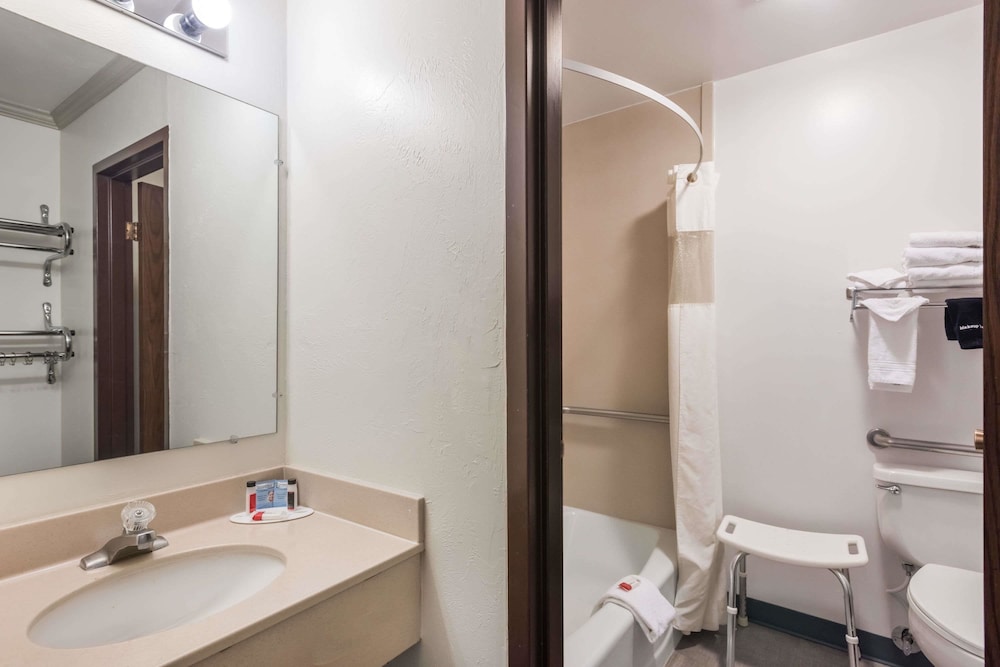 Travelodge by Wyndham Livingston Yellowstone 11/58