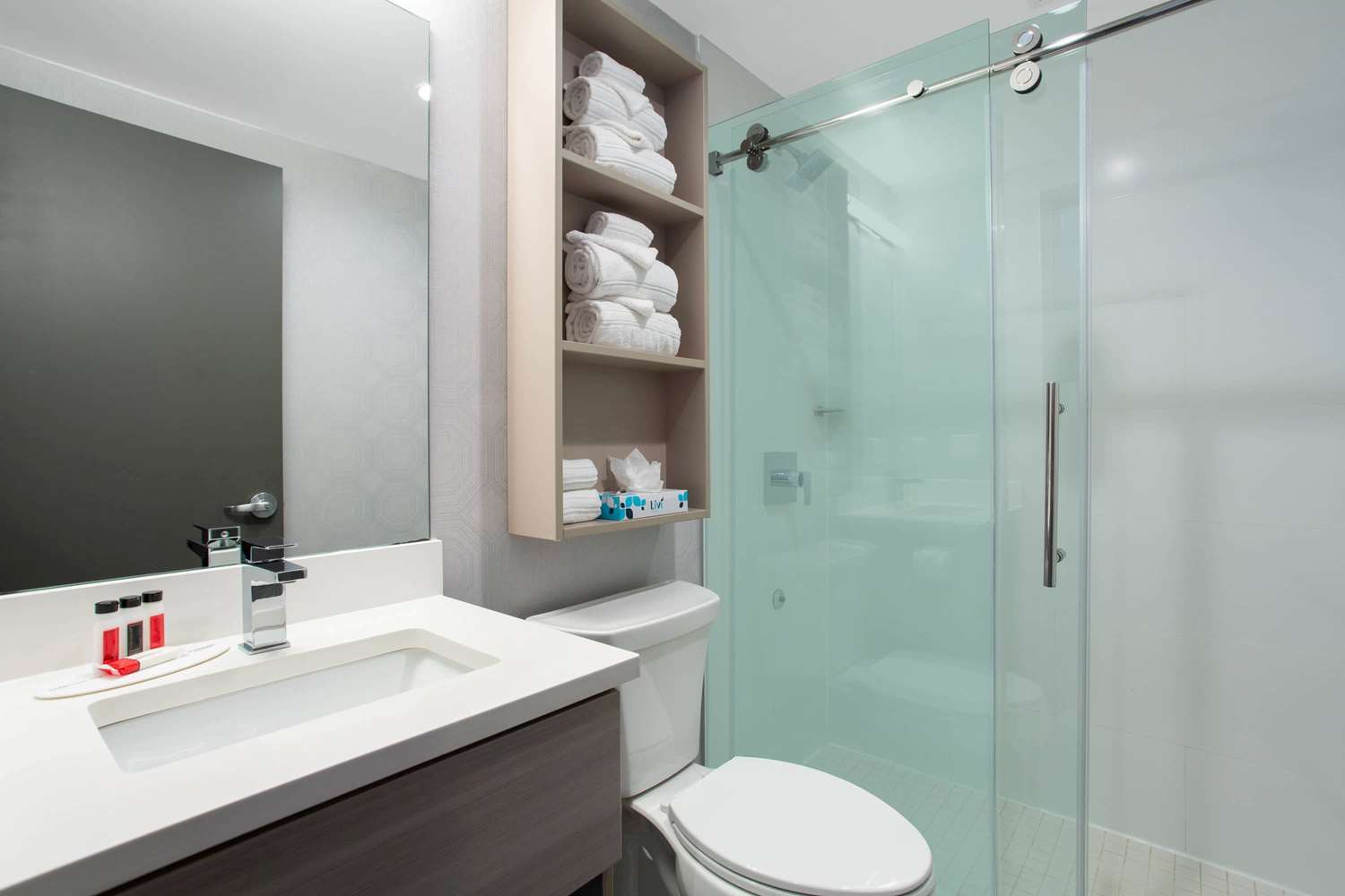 Microtel Inn By Wyndham Long Island City 58/60