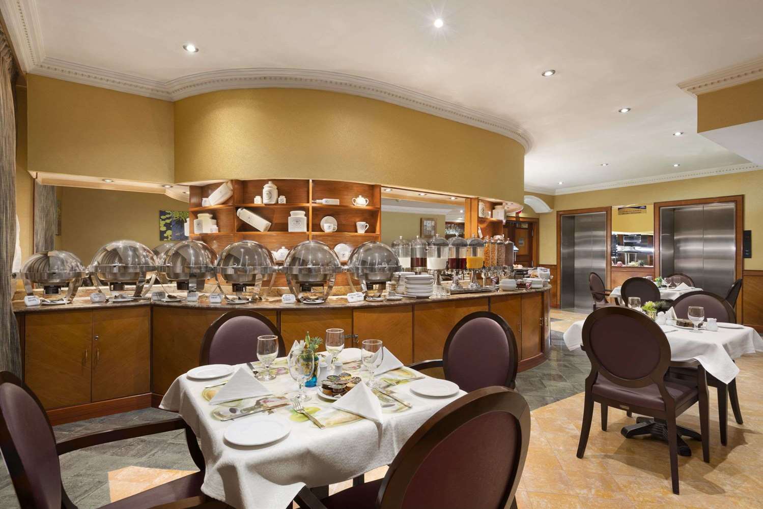 restaurant cafeteria