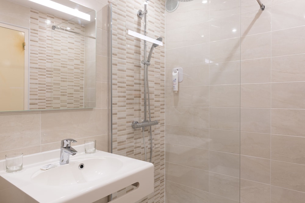 The Originals City Hotel de Lorme Evreux Inter Hotel 4/32