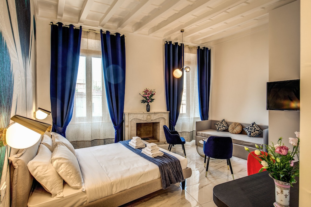 Little Queen Pantheon Residence 15/50