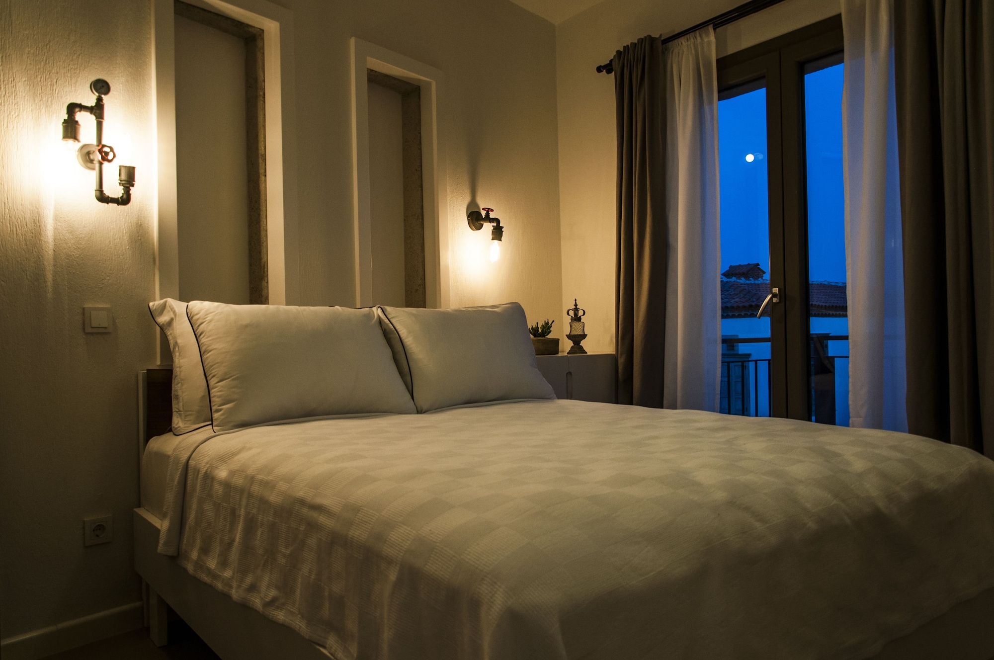 STANDARD, DOUBLE BED, BALCONY