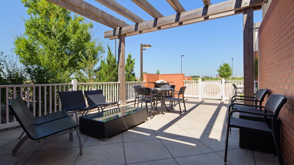 Best Western Plus Patterson Park Inn 40/43