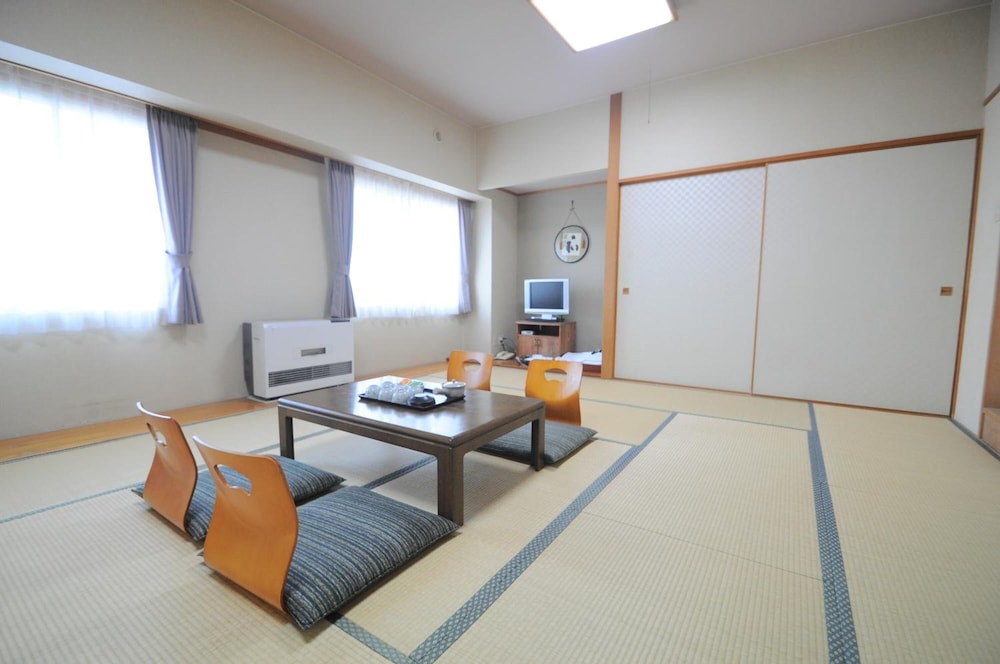 Hotel Saharin 31/50