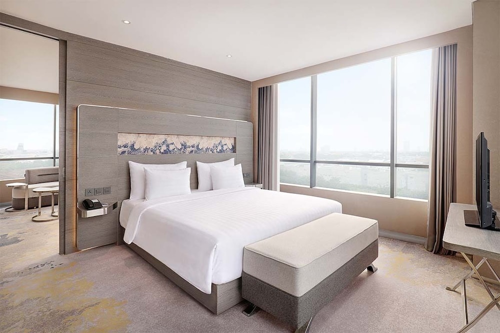 Novotel Samator Surabaya Timur 16/70