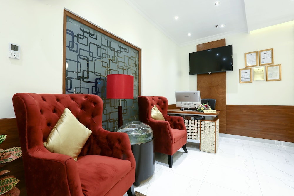 La Villa Suites Hotel 39/48
