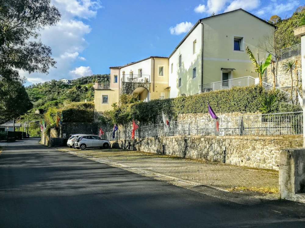 Resort Costa Morroni 73/90