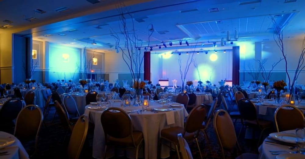 The Fredonia Hotel and Convention Center 27/30