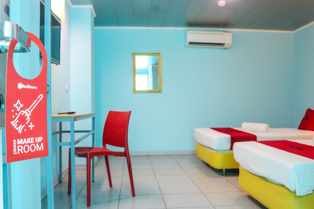 Reddoorz Plus Near Uv Mandaue Cebu 7/25