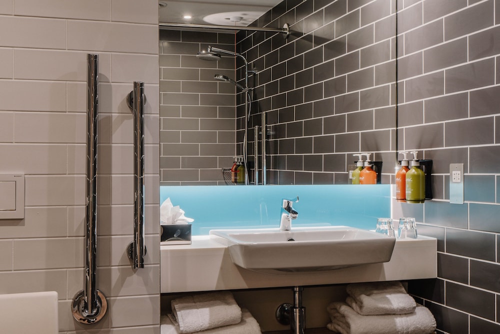 Holiday Inn Express Liverpool Central an IHG Hotel 30/30