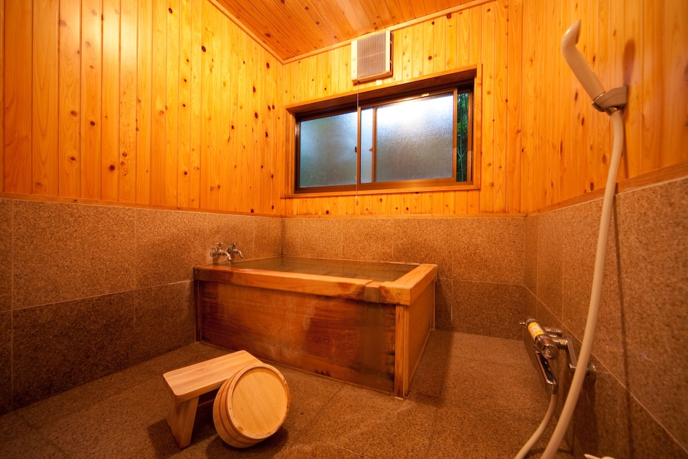 Kappo Ryokan Kannawa Bettei 13/24