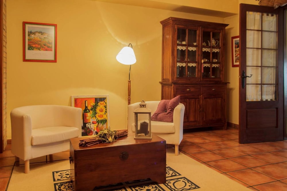Posada Mediavia 26/37
