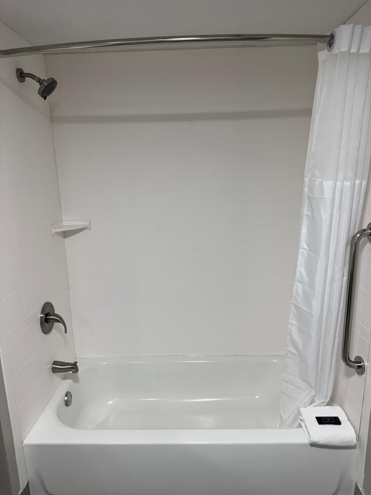 Days Inn by Wyndham Clanton, AL 40/40