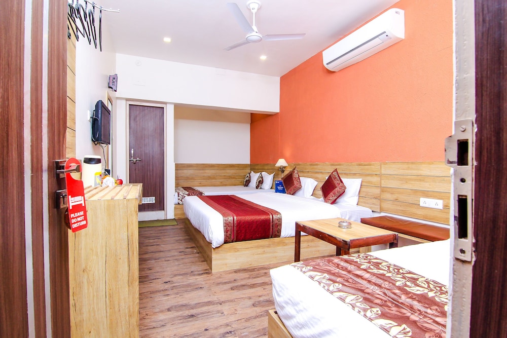 Hotel R B International 20/26