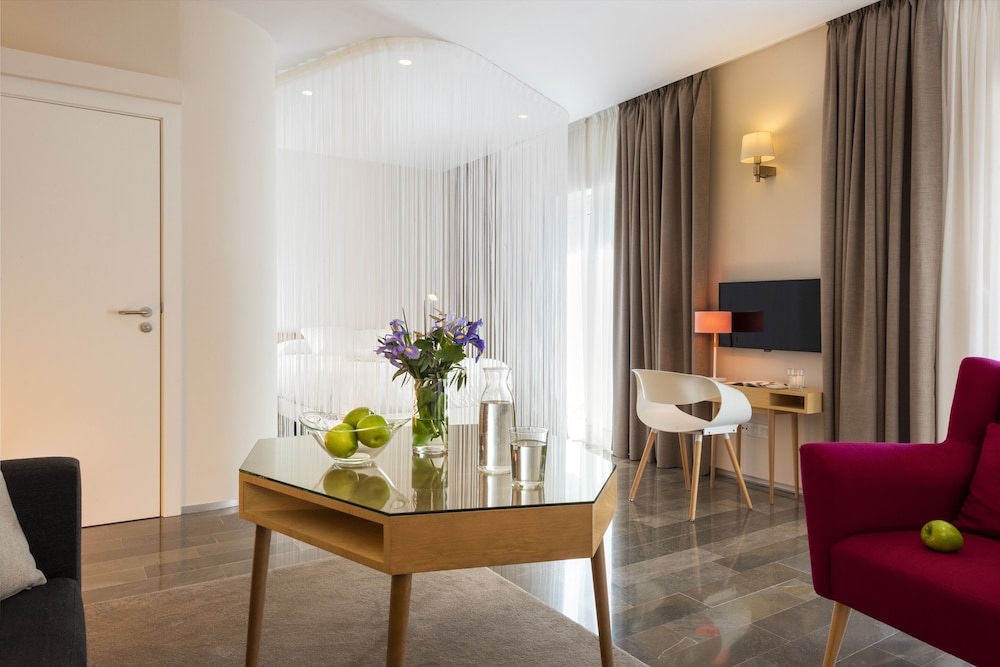 Torre Homenaje Historical Suites 25/50