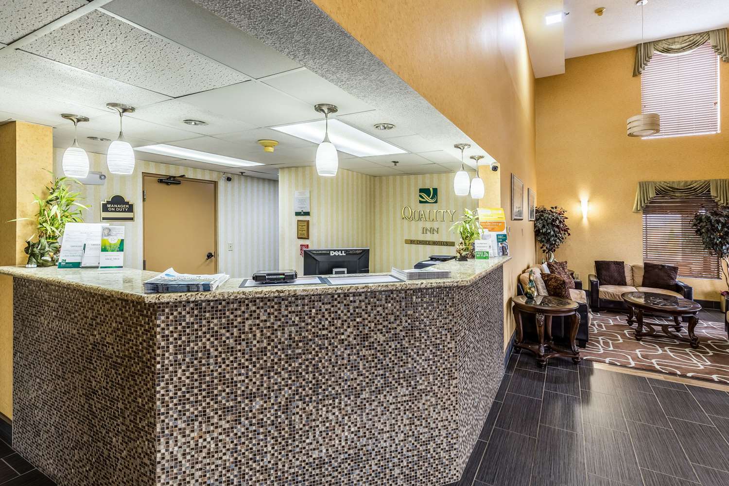 Quality Inn Rolla MO 8/49
