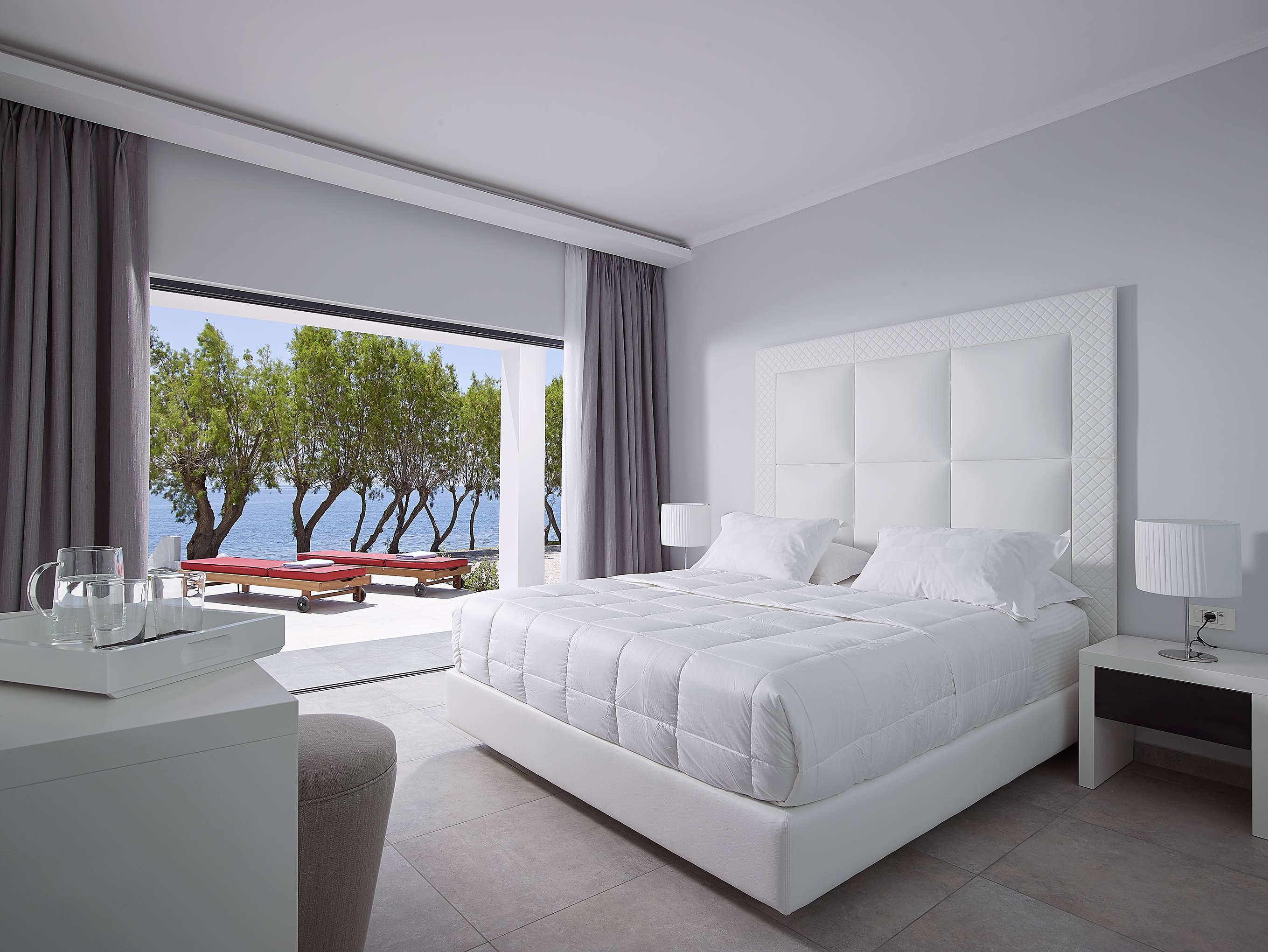 BUNGALOW BEACH FRONT