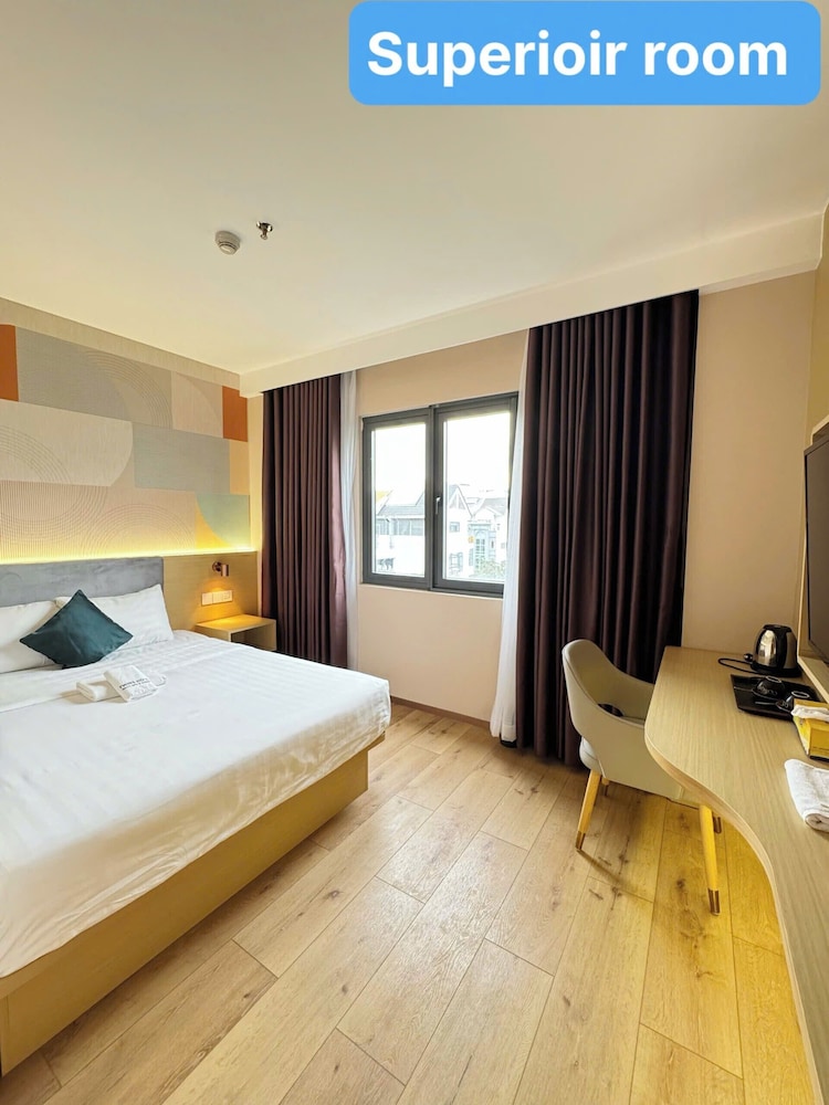 Twins Hotel 22/48