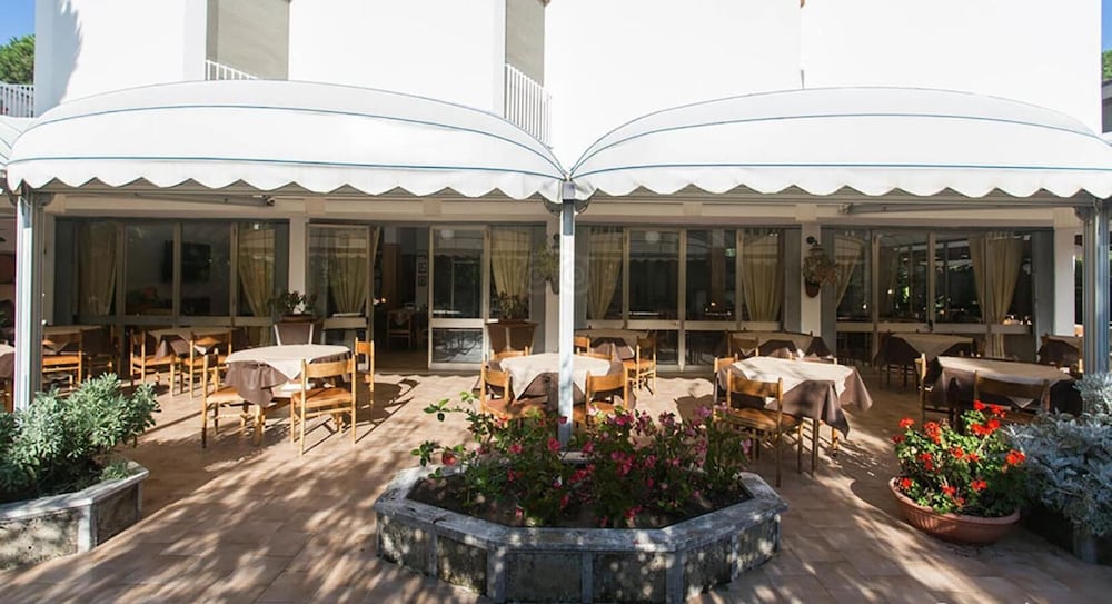 Hotel Anna 8/68