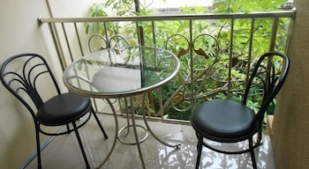 The Bang Khun Phrom Suites 16/36
