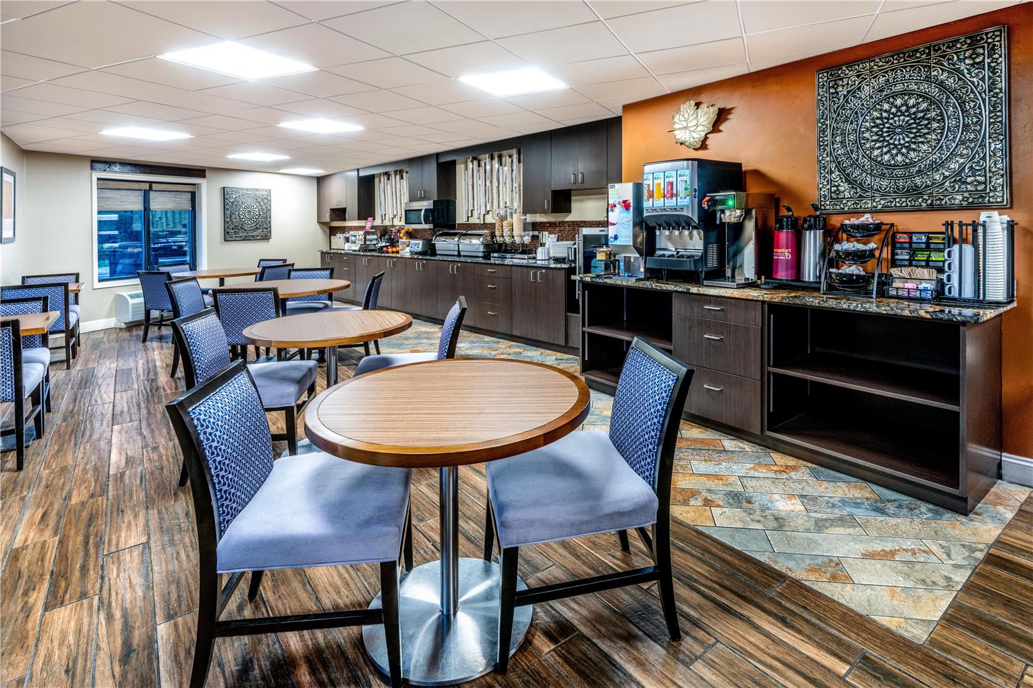 Aiden by Best Western Warm Springs Hotel and Event Center 35/44
