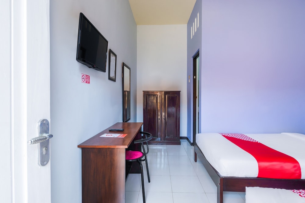 OYO 3387 Nakula Homestay Syariah 10/19
